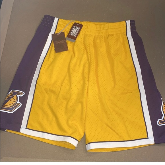2009 Mitchell & Ness NBA Swingman Shorts Los Angeles Lakers Men - Picture 2 of 6